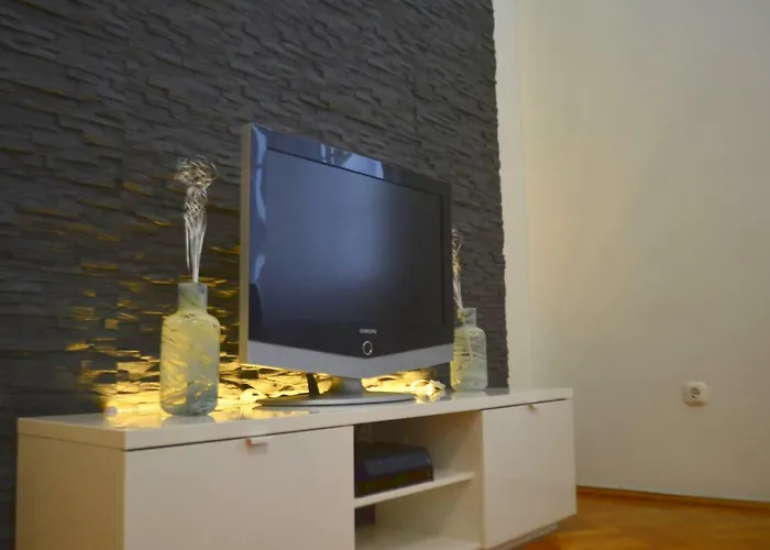 Lägenhet Astoria Flats 2