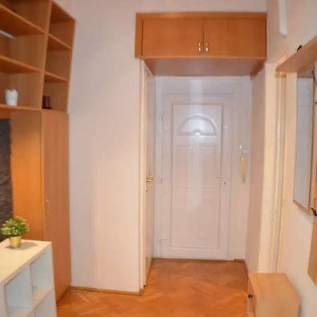 Astoria Flats 2 Daire