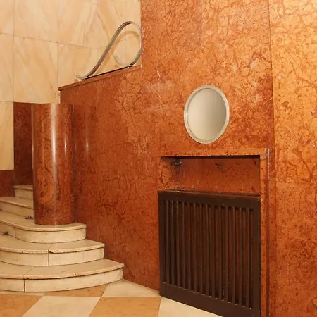 Apartamento Astoria Flats 2 *