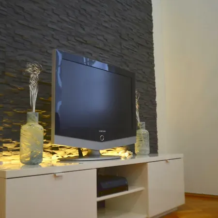 Apartamento Astoria Flats 2