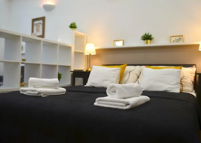 דירה Astoria Flats 2